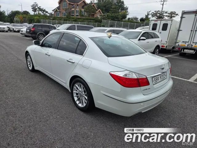 Hyundai Genesis из Кореи Encar