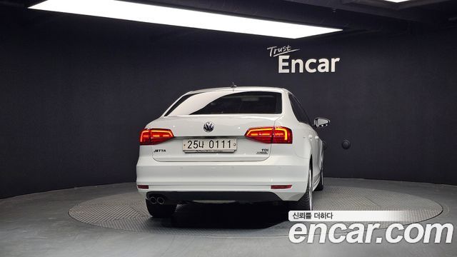 Volkswagen Jetta 2.0 TDI BlueMotion Premium 6th — пробег 187 367 км — фото 4 из 5
