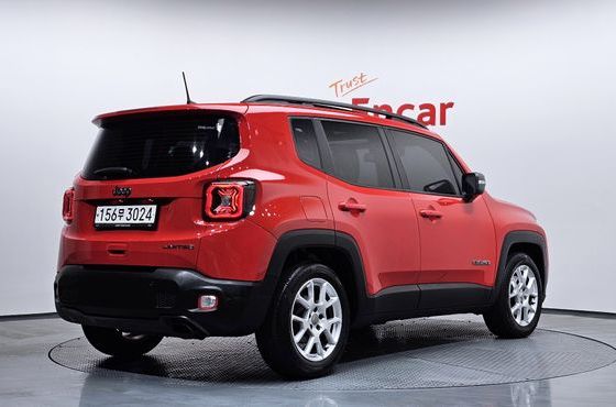 Jeep Renegade 2.4 Limited — пробег 69 788 км — фото 2 из 5