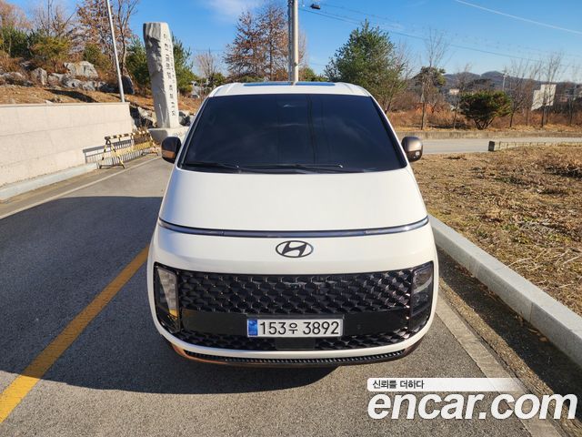 Hyundai Staria 4WD Lounge 9-Seater Inspiration — пробег 5 337 км — фото 2 из 5