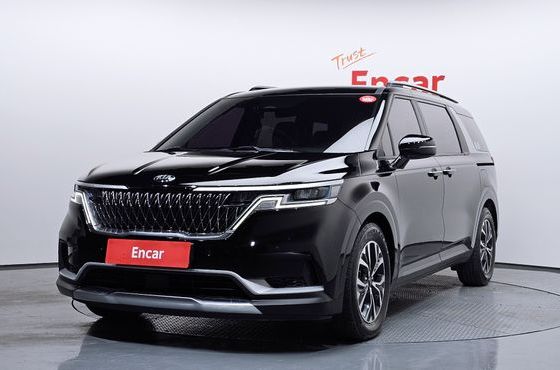 Kia Carnival 9-Seater Prestige — пробег 71 218 км — фото 1 из 5