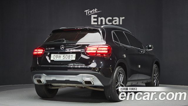 Mercedes-Benz GLA-Class GLA220 — пробег 121 422 км — фото 2 из 5