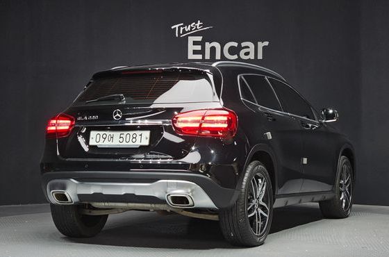 Mercedes-Benz GLA-Class GLA220 — пробег 121 422 км — фото 2 из 5