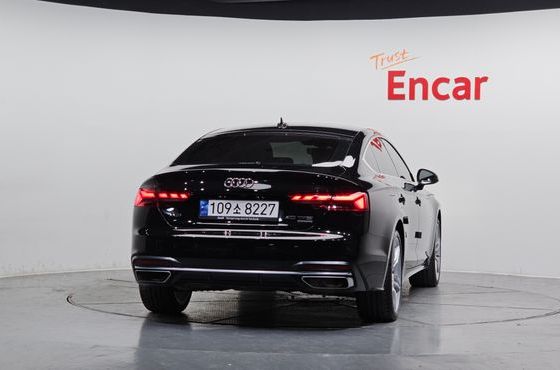 Audi A5 40 TFSI Quattro Sportback — пробег 30 832 км — фото 4 из 5