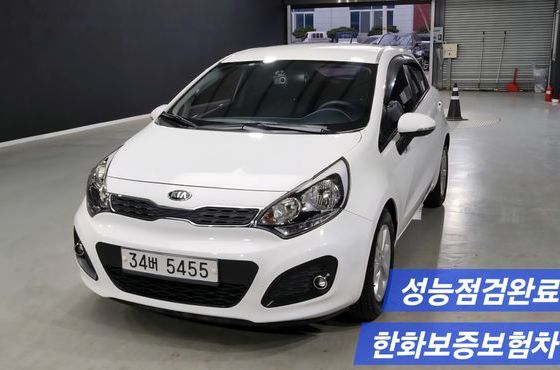 Kia pride 1.6 GDI Hatchback Luxury — пробег 84 215 км — фото 1 из 5