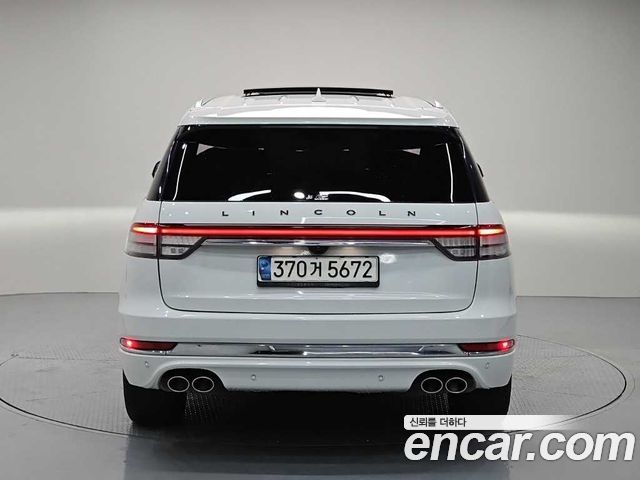 Lincoln Aviator 3.0 Black Label AWD — пробег 125 596 км — фото 2 из 5