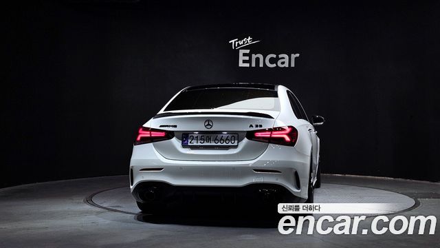 Mercedes-Benz A-Class AMG A35 4MATIC Sedan — пробег 10 103 км — фото 4 из 5