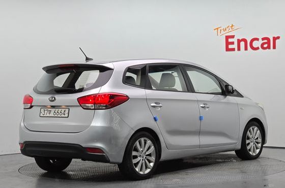 Kia Carens 2.0 LPi Prestige — пробег 157 648 км — фото 2 из 5