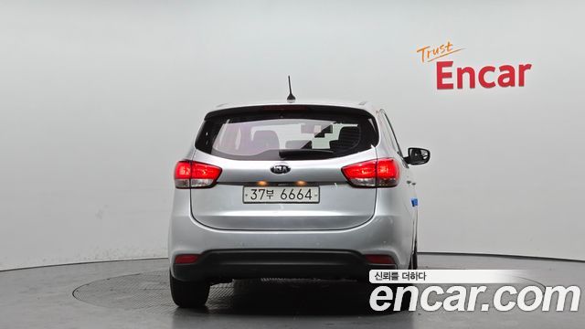 Kia Carens из Кореи Encar