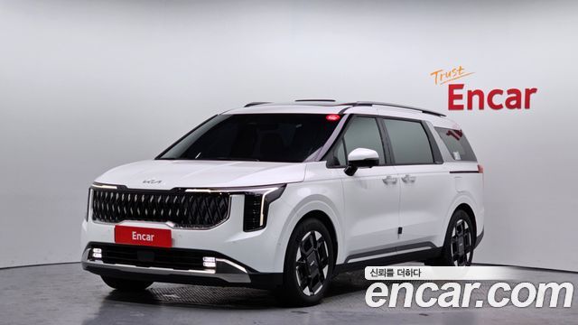 Kia Carnival 9-Seater Signature — пробег 27 891 км — фото 1 из 5