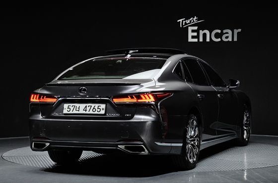 Lexus LS 3.5 Luxury AWD — пробег 132 726 км — фото 2 из 5