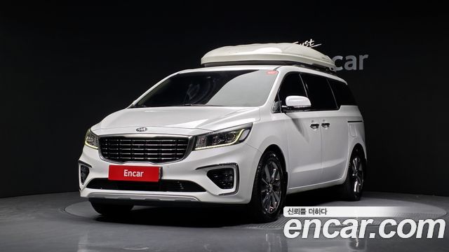 Kia Carnival 9-Seater Noblesse Special — пробег 83 574 км — фото 1 из 5