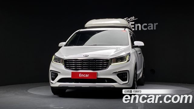 Kia Carnival 9-Seater Noblesse Special — пробег 83 574 км — фото 3 из 5