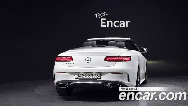 Mercedes-Benz E-Class E220d Cabriolet — пробег 30 114 км — фото 4 из 5