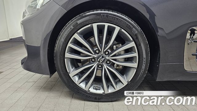 Kia Stinger из Кореи Encar