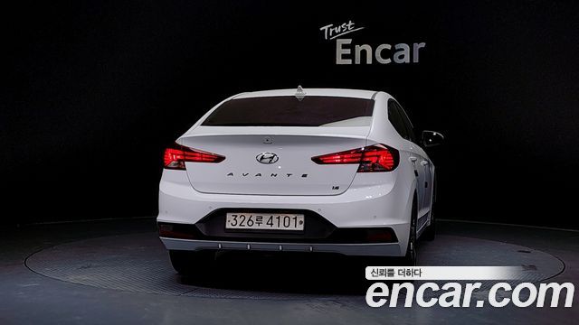 Hyundai AVANTE из Кореи Encar