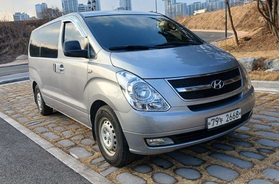Hyundai Starex 12-Seater Wagon CVX Deluxe — пробег 352 398 км — фото 1 из 5