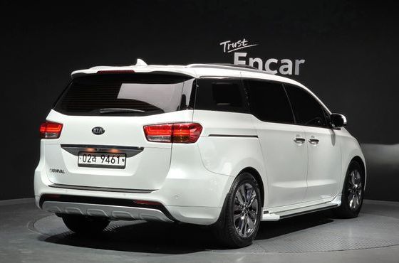 Kia Carnival 9-seater Noblesse — пробег 133 850 км — фото 2 из 5