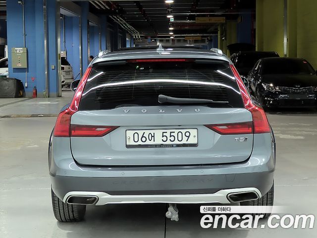 Volvo V90 T5 Pro AWD — пробег 160 449 км — фото 4 из 5