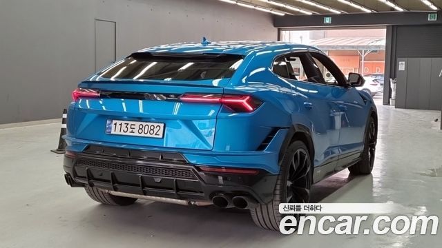 Lamborghini Urus 4.0 V8 S — пробег 9 631 км — фото 2 из 5