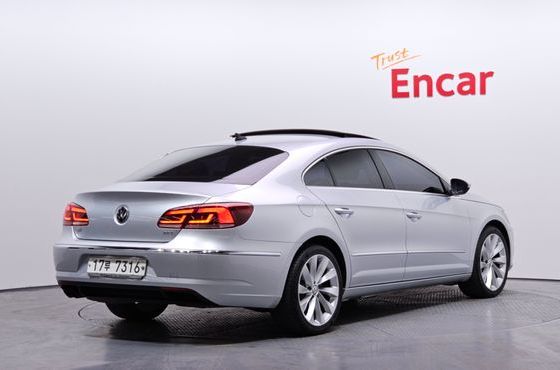 Volkswagen CC 2.0 TSI — пробег 98 455 км — фото 2 из 5