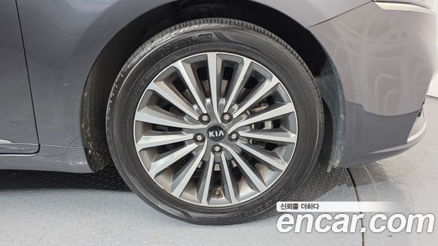 Kia K7 из Кореи Encar