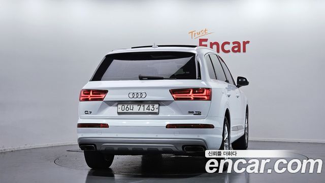 Audi Q7 из Кореи Encar
