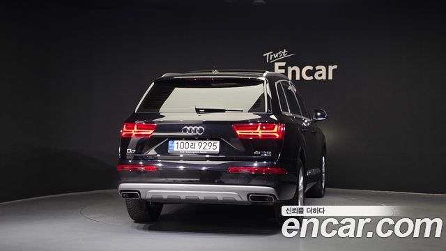 Audi Q7 из Кореи Encar