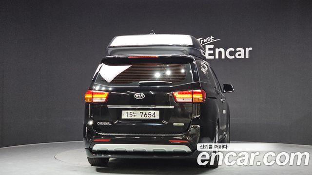 Kia Carnival из Кореи Encar
