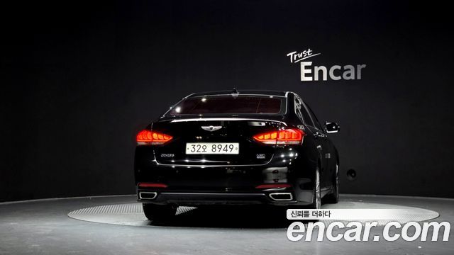 Hyundai Genesis из Кореи Encar