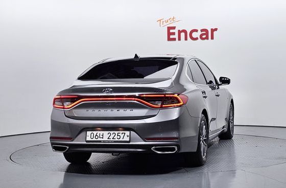 Hyundai Grandeur Exclusive Special — пробег 126 734 км — фото 4 из 5