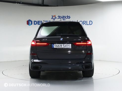 BMW X7 xDrive 40i M Sport Online Exclusive Edition 6 Seater — пробег 23 616 км — фото 4 из 5