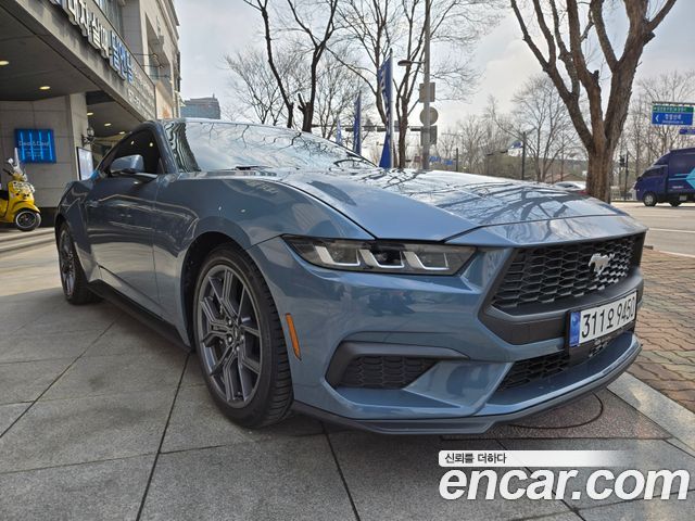 Ford Mustang 2.3 EcoBoost Premium Coupe — пробег 23 000 км — фото 1 из 5