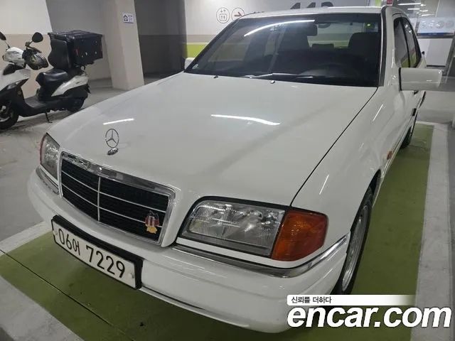 Mercedes-Benz C-Class из Кореи Encar