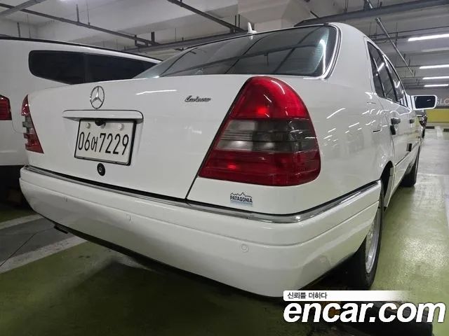 Mercedes-Benz C-Class из Кореи Encar
