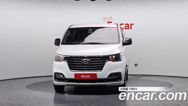 Hyundai Starex Van 5-Seater Smart — пробег 19 070 км — фото 3 из 5