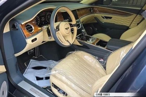 Bentley Flying Spur 6.0 — пробег 55 000 км — фото 4 из 5