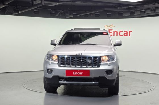 Jeep Cherokee 3.6 Overland WK2 — пробег 146 221 км — фото 3 из 5