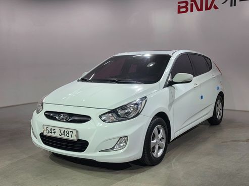 Hyundai Accent 1.4 VVT Premier — пробег 176 660 км — фото 1 из 5