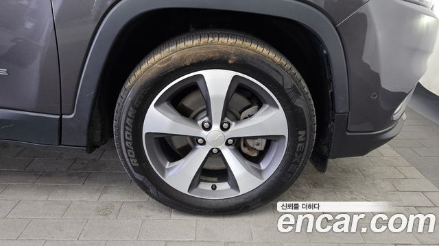 Jeep Cherokee из Кореи Encar