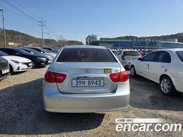 Hyundai AVANTE 1.6 VVT S16 LUXURY — пробег 105 402 км — фото 4 из 5