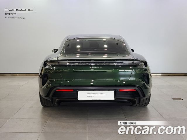 Porsche Taycan из Кореи Encar