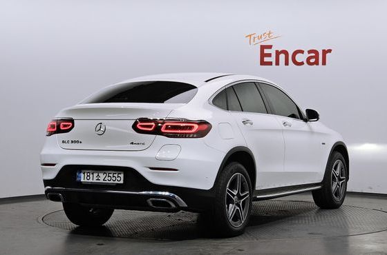 Mercedes-Benz GLC-Class GLC300e 4MATIC Coupe — пробег 54 472 км — фото 2 из 5