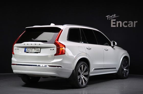Volvo XC90 B6 Ultimate Bright — пробег 63 824 км — фото 2 из 5