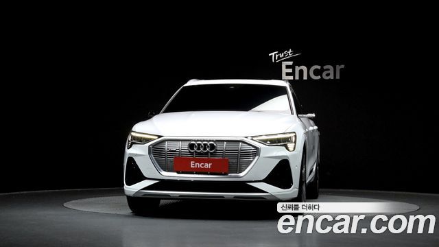Audi e-tron из Кореи Encar