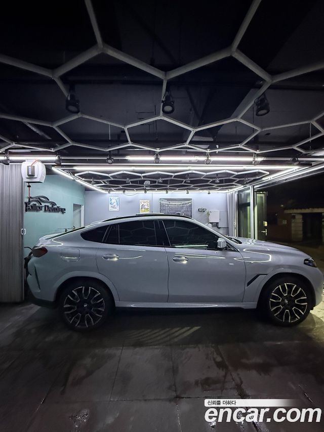 BMW X6 xDrive40i M Sport — пробег 48 594 км — фото 4 из 5