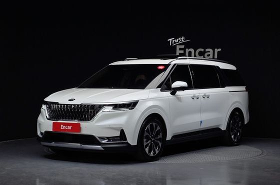 Kia Carnival 9-Seater Signature — пробег 41 253 км — фото 1 из 5