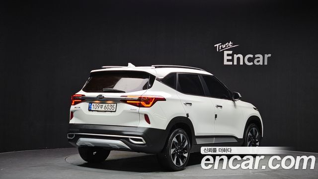 Kia Seltos из Кореи Encar