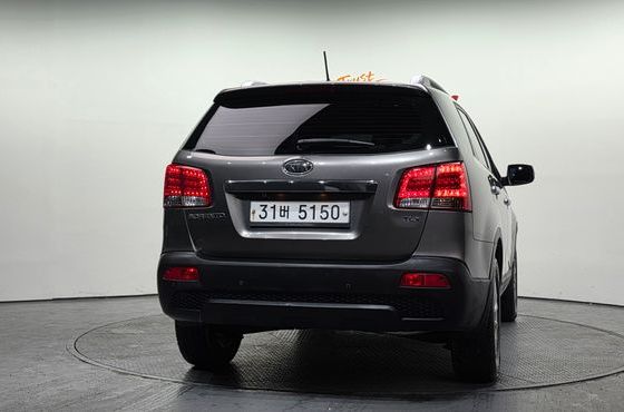 Kia Sorento Diesel 2.0 2WD TLX High-Deluxe — пробег 188 437 км — фото 4 из 5