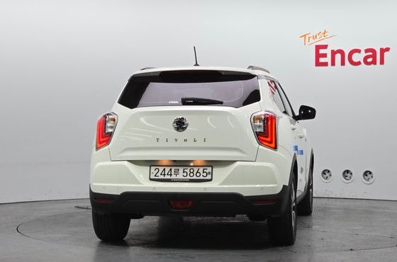 Ssangyong TIBOLI Gasoline 1.5 2WD V5 — пробег 68 317 км — фото 4 из 5